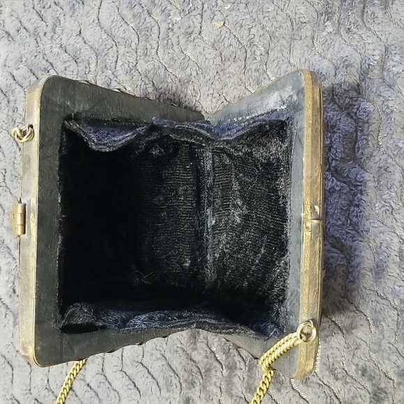 Vintage purse❗ - Picture 2 of 3